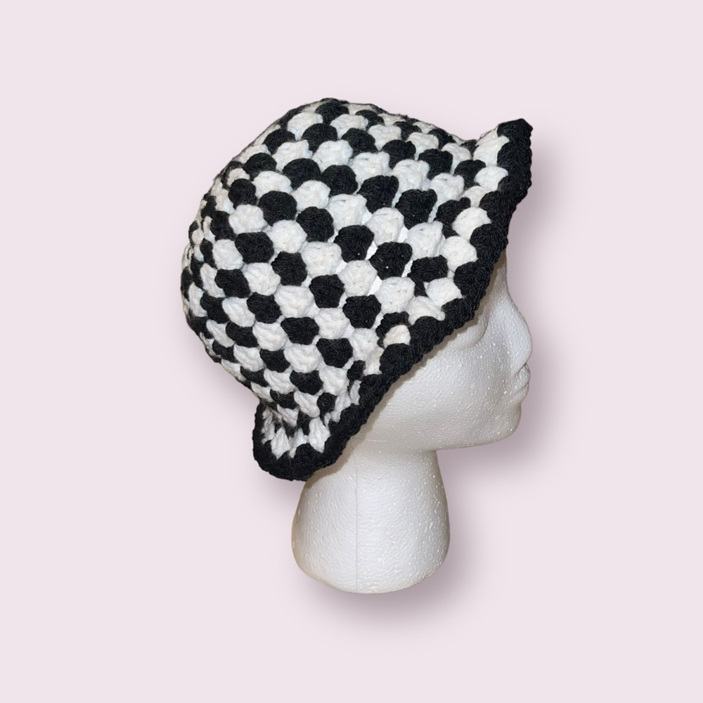 Granny stitch bucket hat - Picture 5 of 5